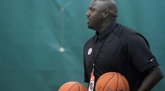 Ed Cooley Promotes Ivan Thomas to Vacant Assistant Coach Position